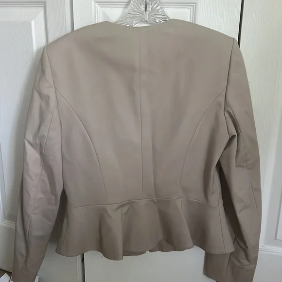 Calvin Klein peplum suit coat size 6 - Picture 3 of 4